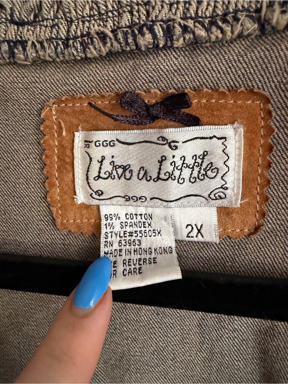 VINTAGE Y2K LIVE A LITTLE DENIM VEST - Picture 2 of 4
